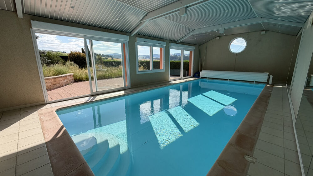 Villa Plain pied avec piscine intérieure