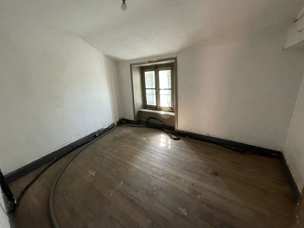 Vente Immeuble Immeuble avec local commercial et appartement Amplepuis