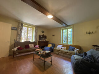  Propriété/château à vendre 8 pièces 256 m²