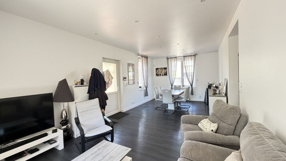 Vente Maison Maison habitable de suite 125 m2 habitable et terrain. Amplepuis