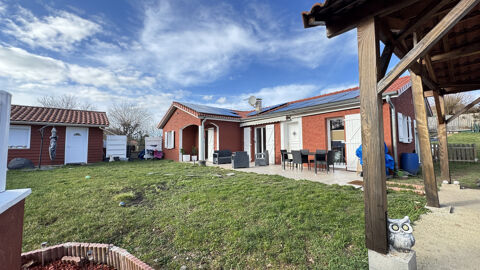   Villa de plain pied 5 chambres sur 887 m2 de terrain Maison - 6 pi�ce(s) - 105 m�