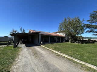  Maison  vendre 8 pices 225 m