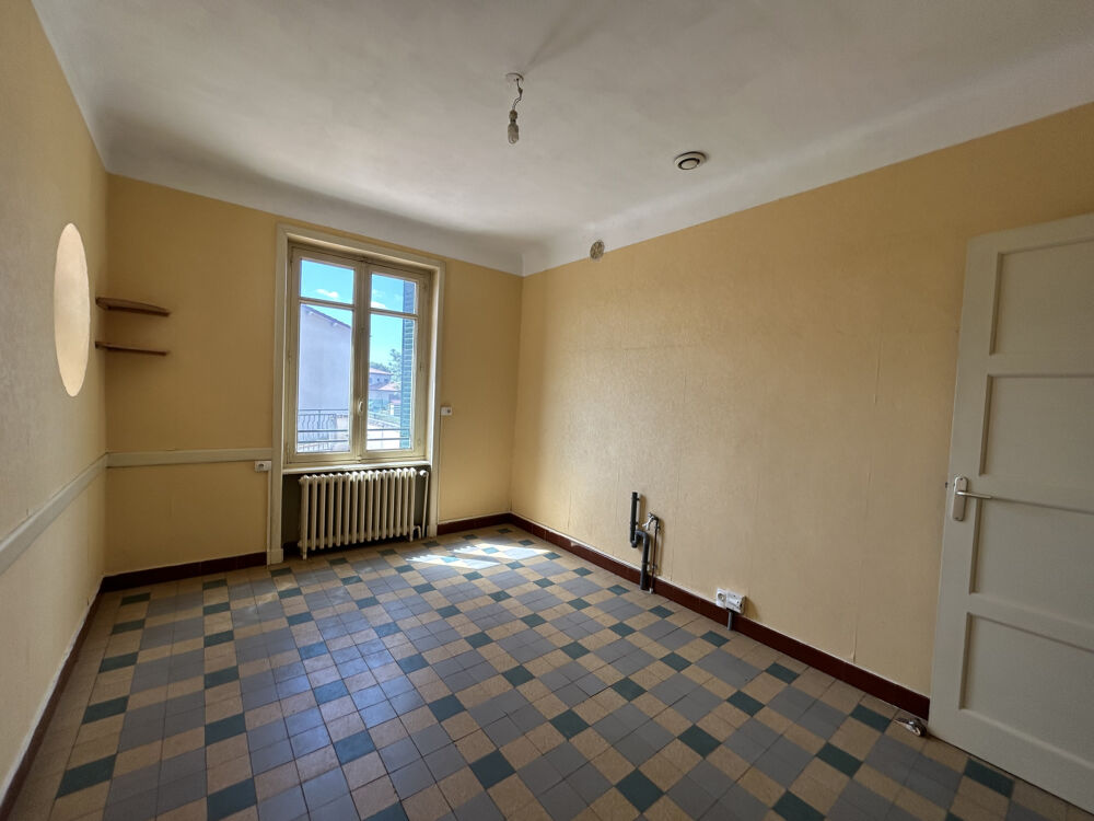 Maison - 184m2 - Sous-sol complet - 1227m2 de terrain - 42540
