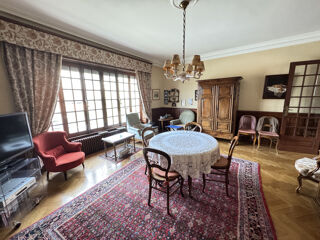  Maison � vendre 9 pi�ces 316 m�