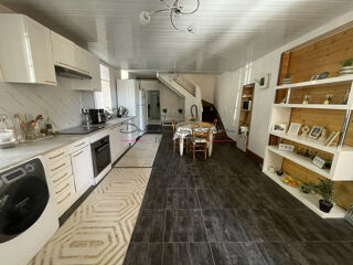  Maison  vendre 6 pices 232 m