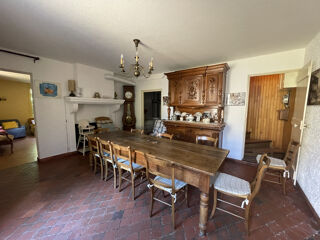  Proprit/chteau  vendre 8 pices 256 m