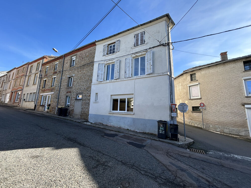 Une maison d'habitation sur trois niveaux 42590