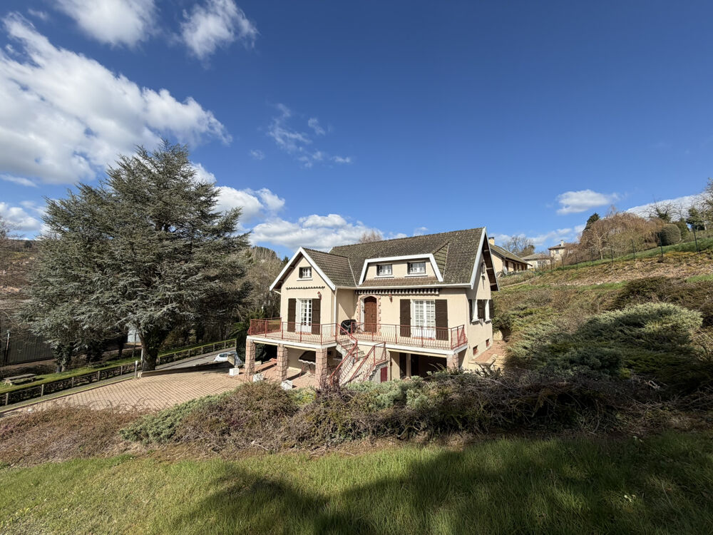 Vente Maison Maison des années 70 5 chambres et grands terrain Amplepuis