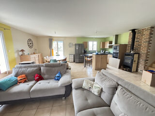  Maison  vendre 6 pices 143 m