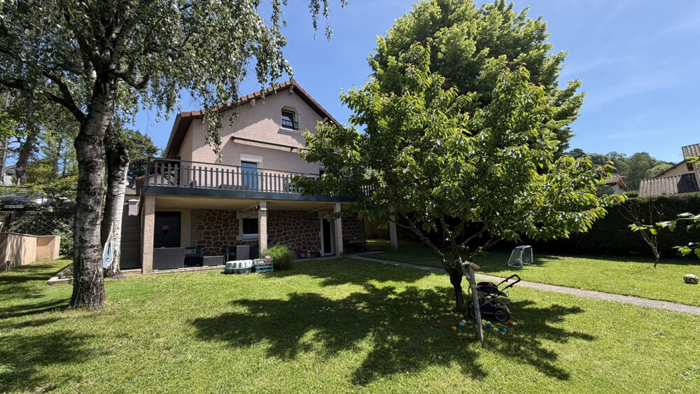 Vente Maison Maison habitable de suite 125 m2 habitable et terrain. Amplepuis