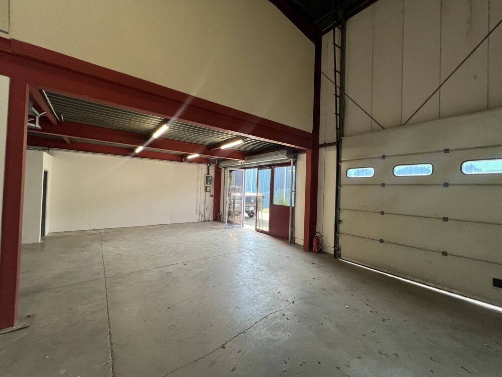  Locaux d'activité - A LOUER - 245 m² non divisibles Champigny sur marne