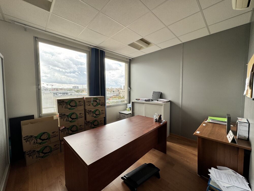   Bureaux - A LOUER - 649 m² divisibles à partir de 112 m² Saint ouen