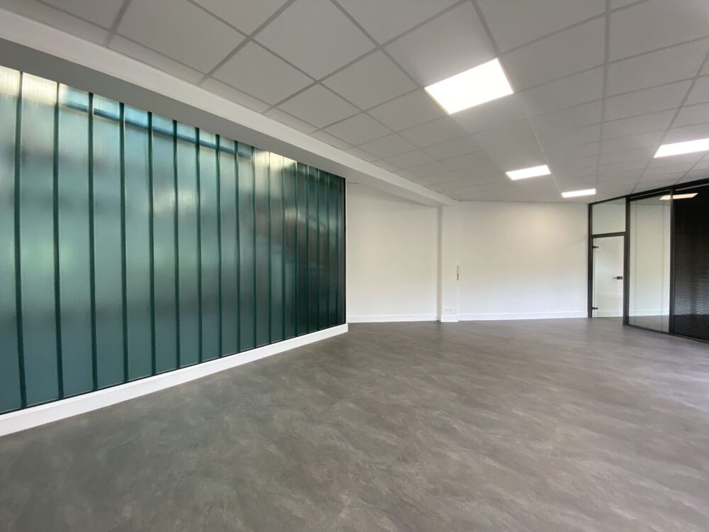   Bureaux - A LOUER - 163 m² non divisibles Saint denis