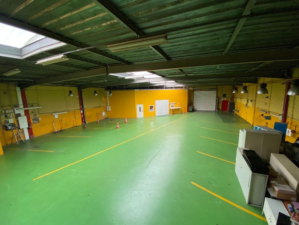   78 RUE DES ROCHES 93100 MONTREUIL - 871 m² non divisibles Montreuil