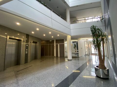   Bureaux - A VENDRE - 197 m² non divisibles 