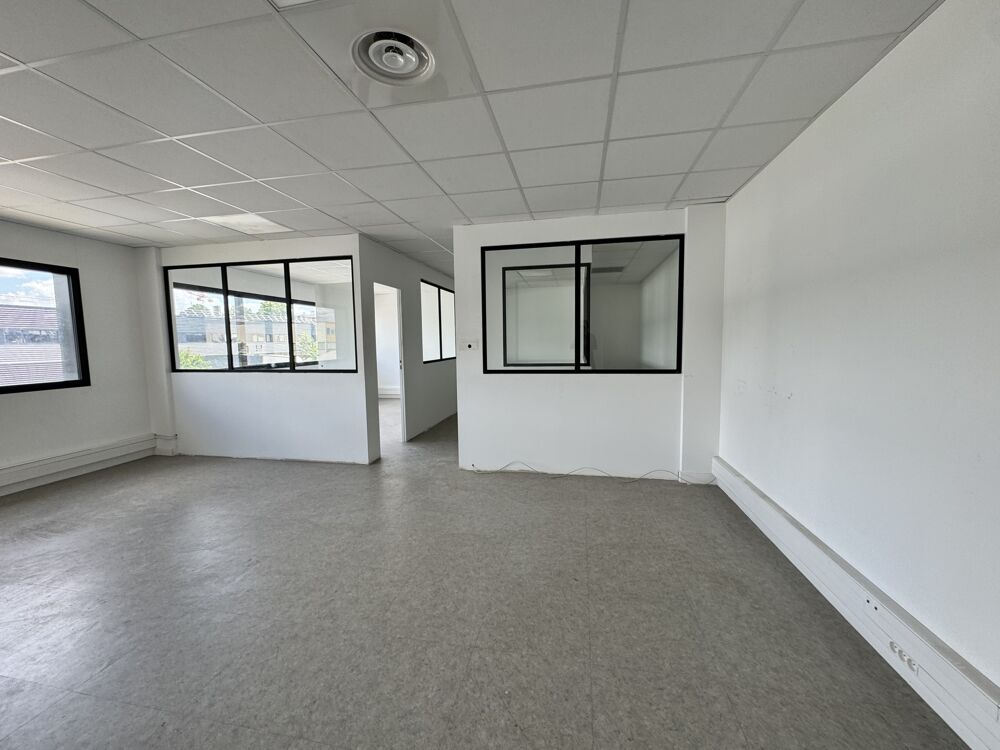   Locaux d'activité - A LOUER - 779 m² divisibles à partir de 313 m² Aulnay sous bois