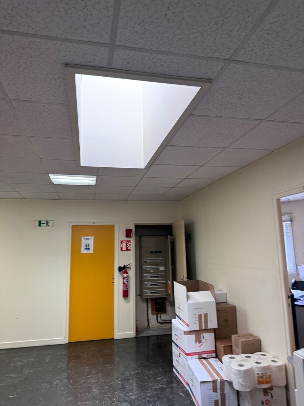  Bureaux - A VENDRE - 745 m² non divisibles Creteil