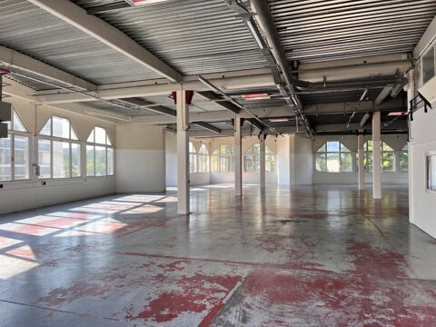   Locaux d'activité - A LOUER - 1 139 m² divisibles à partir de 519 m² 