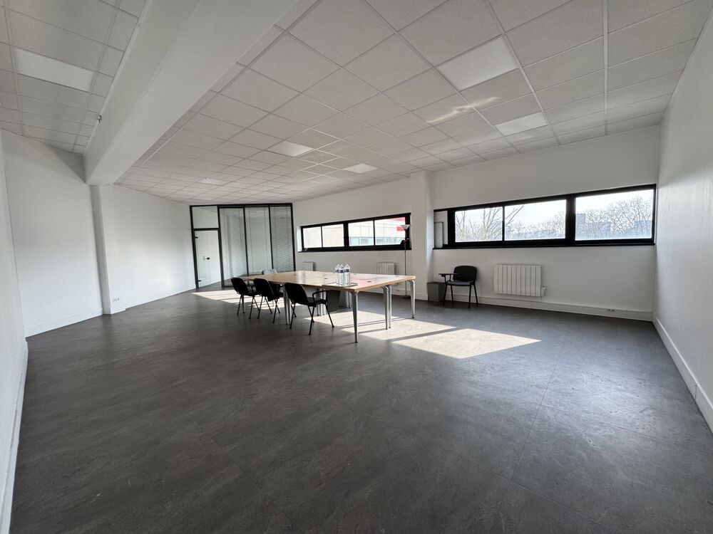   Bureaux - A LOUER - 163 m² non divisibles 