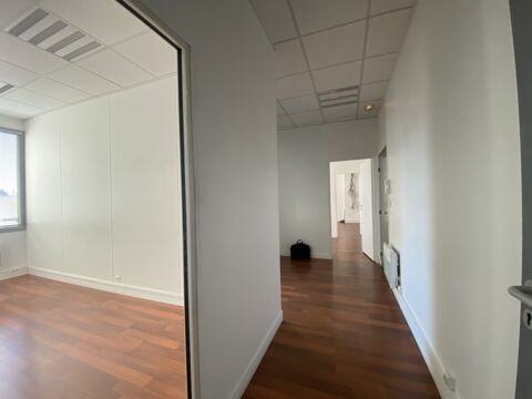   Bureaux - A LOUER - 103 m² non divisibles 