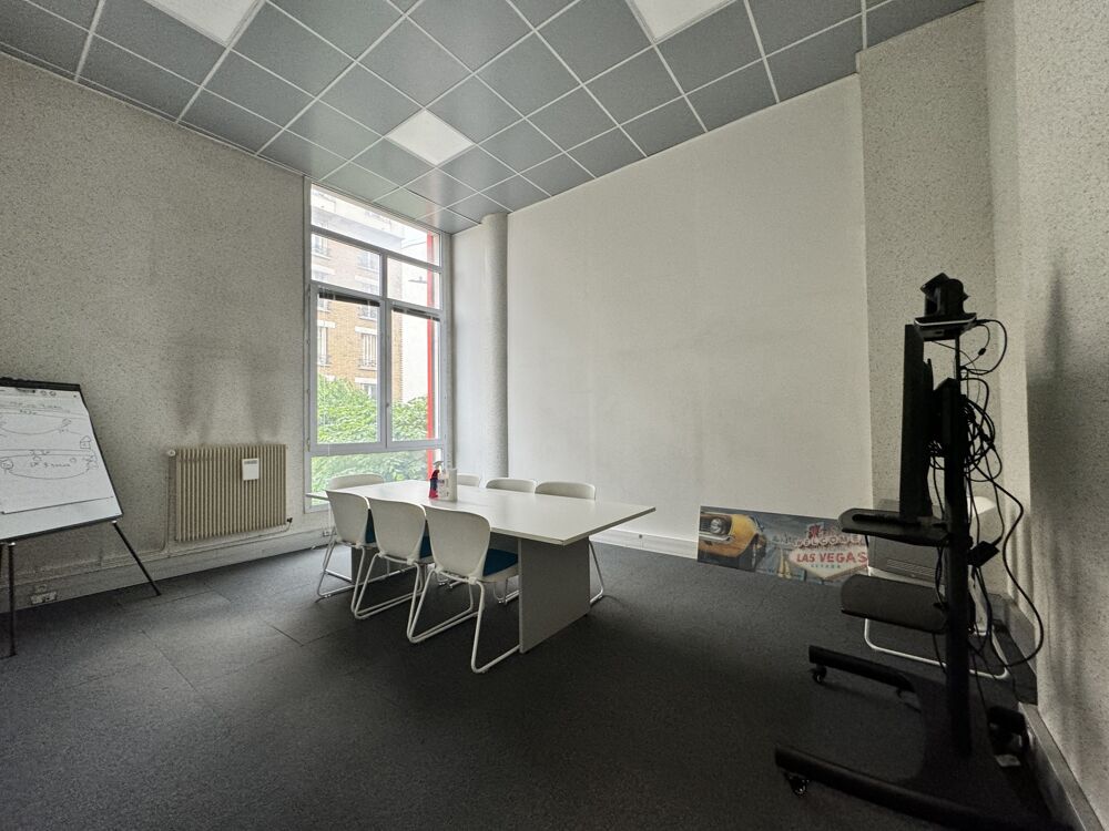   Bureaux - A LOUER - 120 m² non divisibles Montreuil