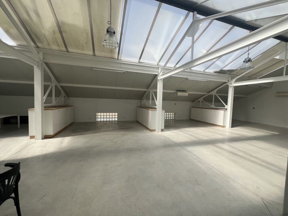   Locaux d'activité - A VENDRE - 430 m² non divisibles 