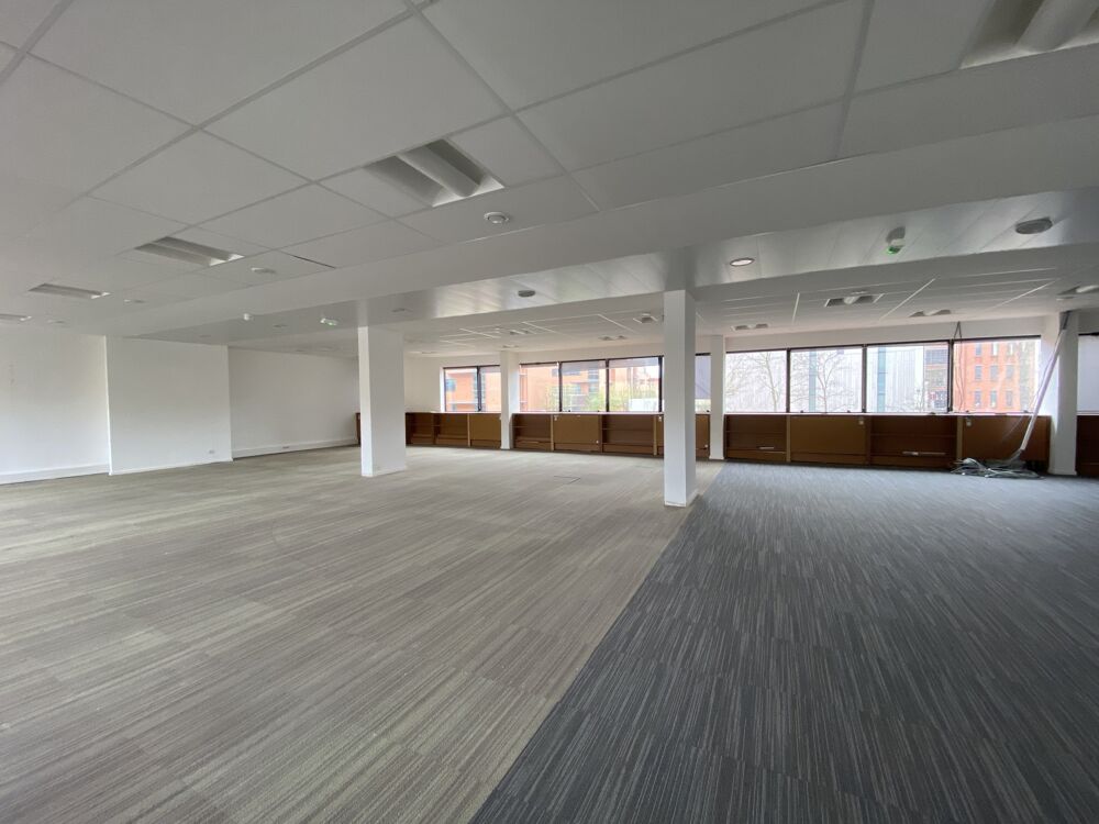   Bureaux - A VENDRE - 1 907 m² divisibles à partir de 346 m² Ivry sur seine