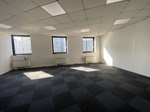   Bureaux - A LOUER - 382 m² non divisibles 