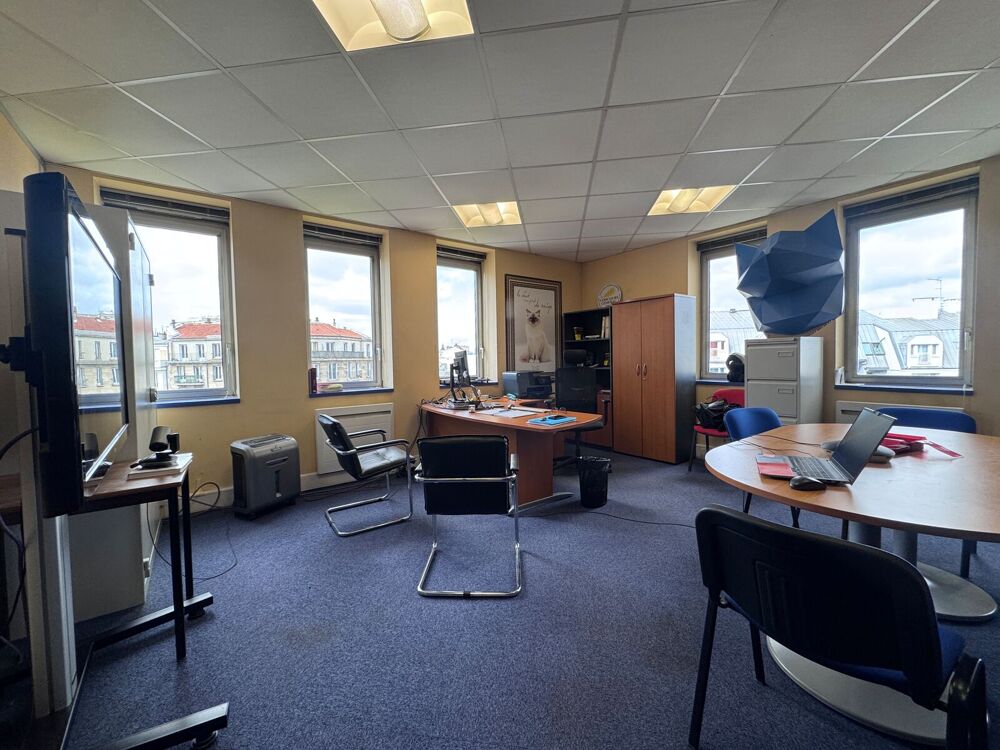   Bureaux - A LOUER - 412 m² non divisibles 