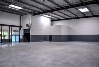   Parc Spirit de l'Etang - 466 m² non divisibles Persan