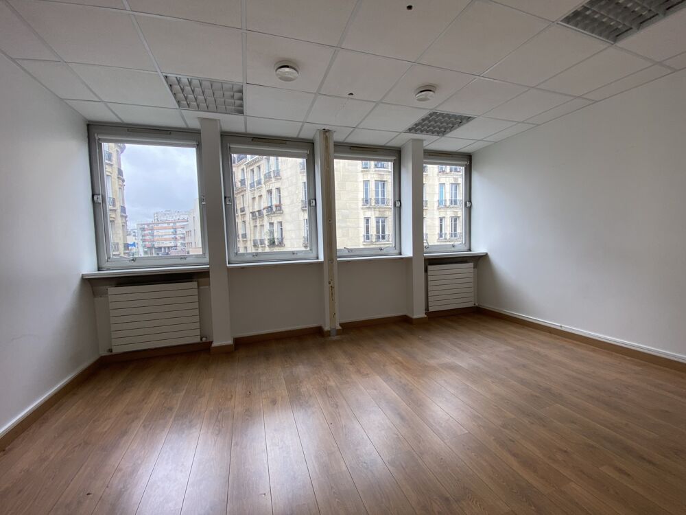   Bureaux - A LOUER - 203 m² non divisibles Montreuil