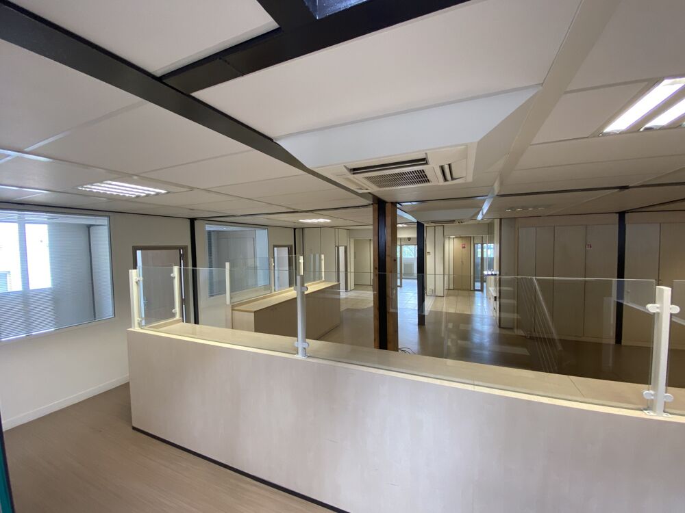   Bureaux - A LOUER - 716 m² divisibles à partir de 72 m² Montreuil