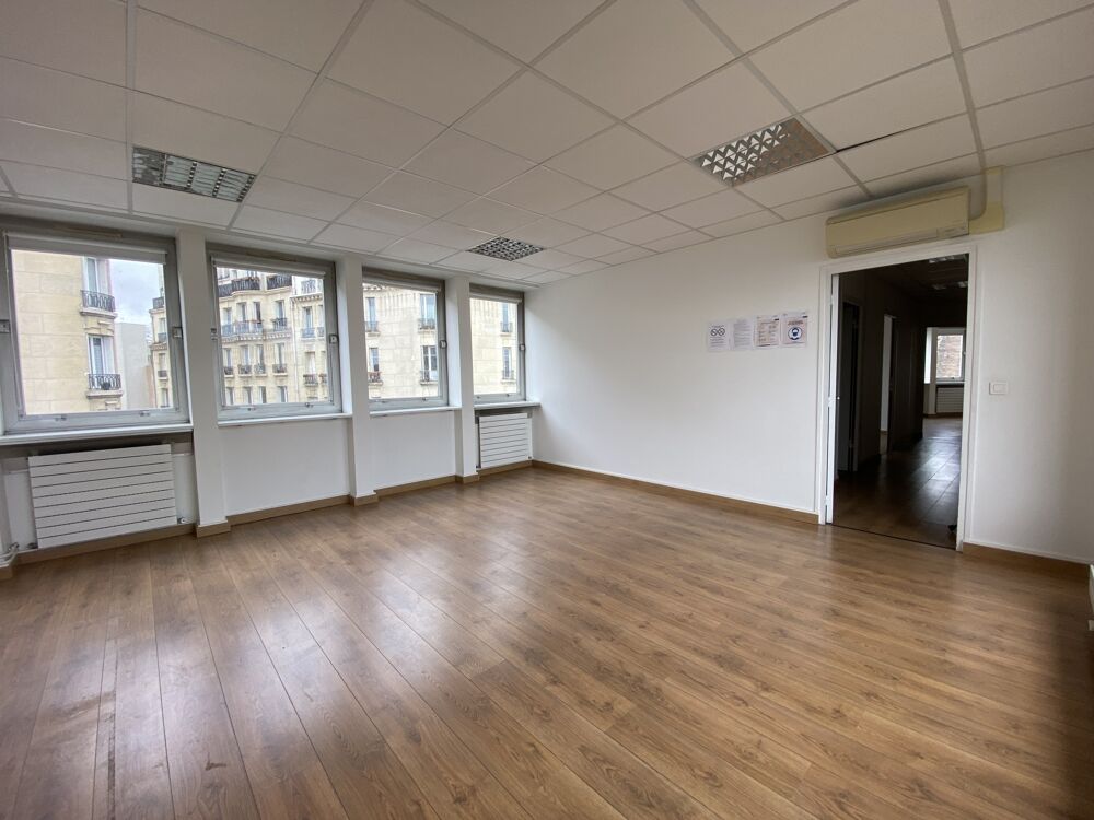   Bureaux - A LOUER - 203 m² non divisibles Montreuil