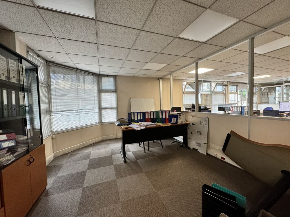   Bureaux - A LOUER - 172 m² non divisibles Ivry sur seine