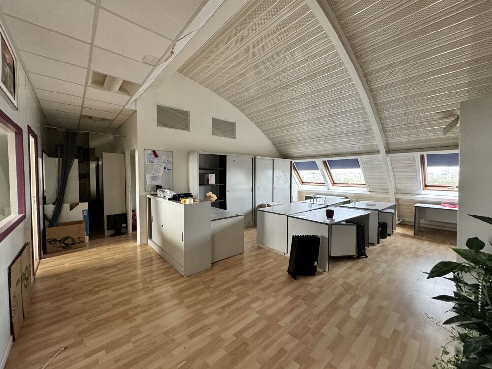   Bureaux - A LOUER - 649 m² divisibles à partir de 112 m² Saint ouen