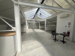   Locaux d'activité - A VENDRE - 430 m² non divisibles Saint maur des fosses
