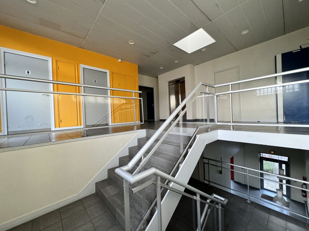   Bureaux - A LOUER - 475 m² divisibles à partir de 215 m² Villepinte