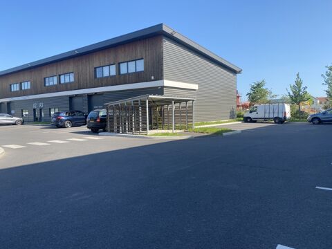 Locaux d'activit&eacute; - A LOUER - 687 m&sup2; divisibles &agrave; partir de 229 m&sup2; 7156 77600 Bussy saint georges