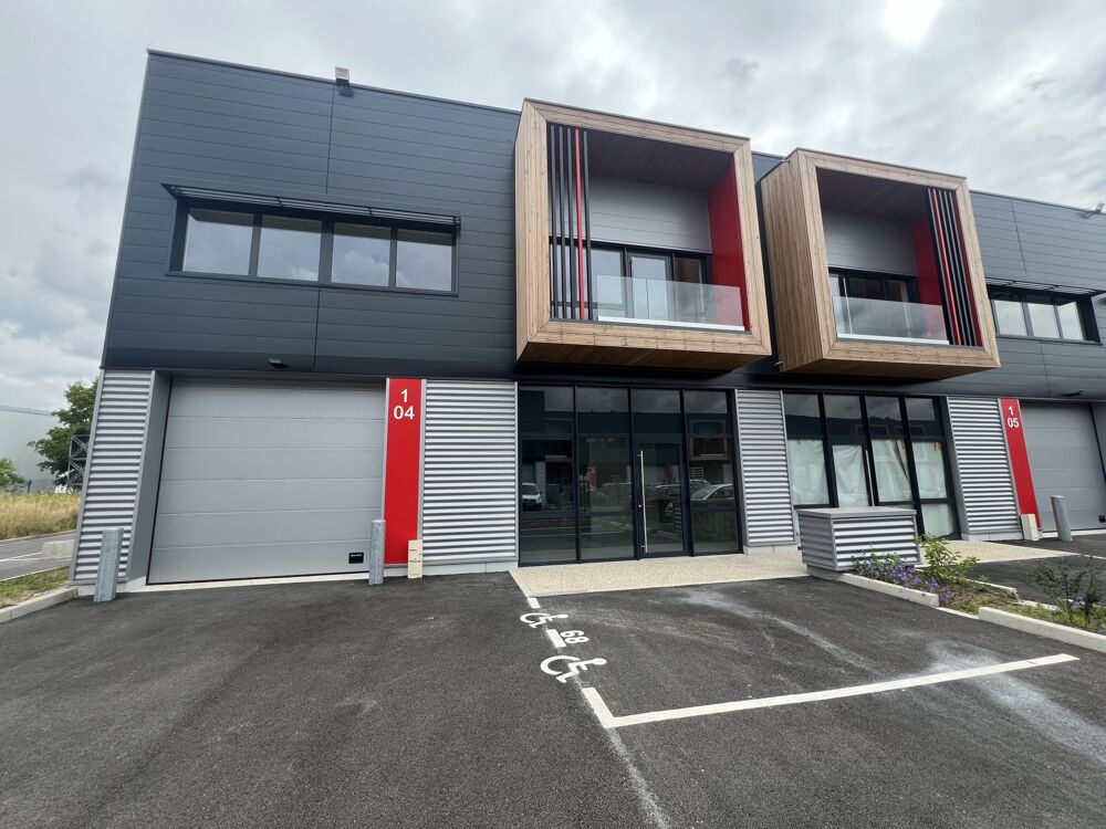   Locaux d'activité - A LOUER - 567 m² divisibles à partir de 196 m² 