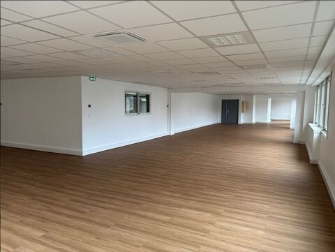   Bureaux - A LOUER - 535 m² divisibles à partir de 95 m² 