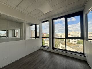   Bureaux - A LOUER - 473 m² non divisibles Ivry sur seine