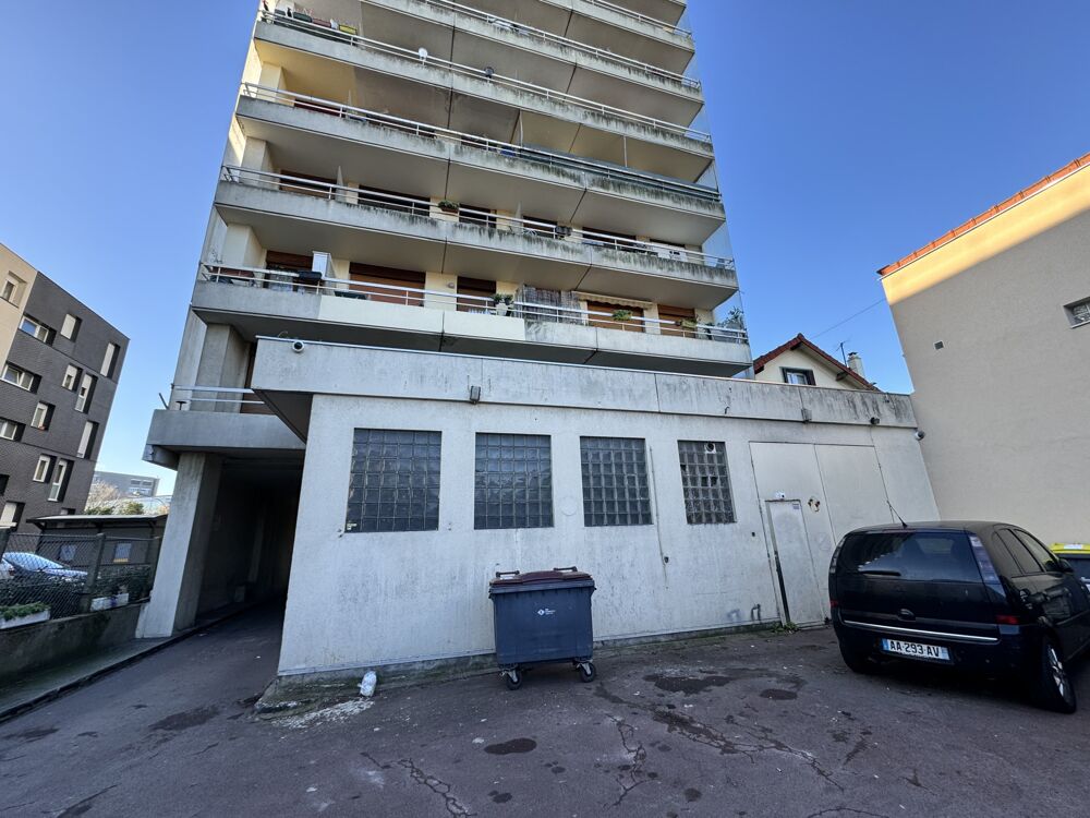   Locaux d'activité - A VENDRE - 413 m² non divisibles Montreuil