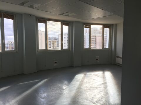 Bureaux - A LOUER - 210 m&sup2; non divisibles 3300 93100 Montreuil