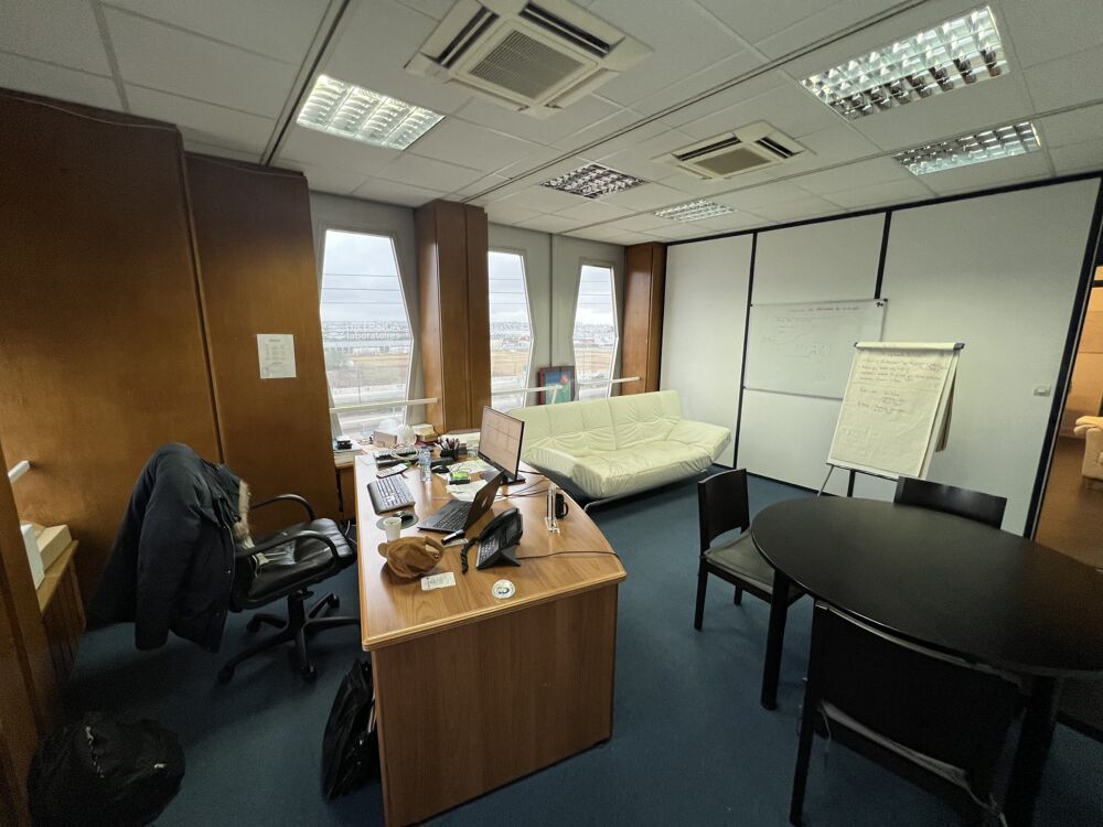   Bureaux - A VENDRE - 240 m² non divisibles 