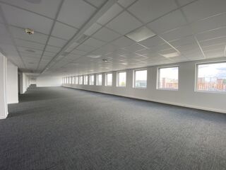  Bureaux - A LOUER - 150 m² non divisibles Ivry sur seine