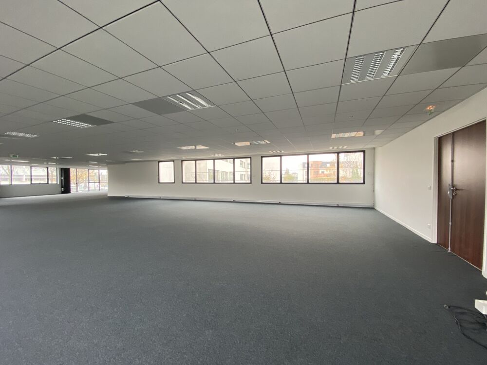   Bureaux - A LOUER - 320 m² non divisibles Chelles