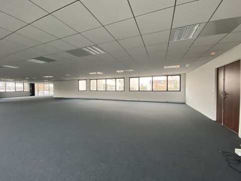   Bureaux - A LOUER - 320 m² non divisibles 