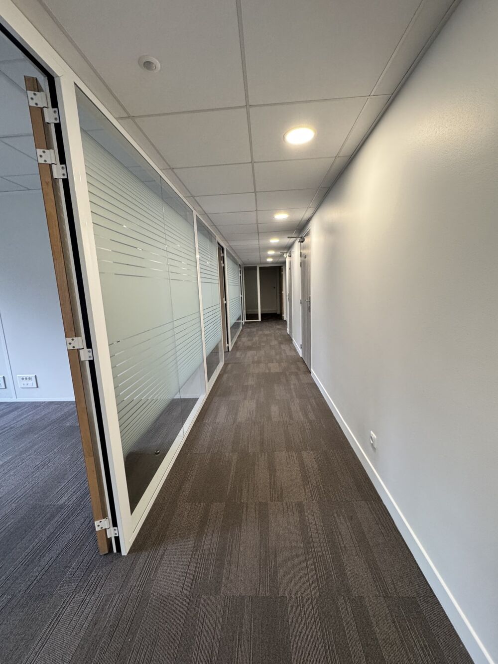   Bureaux - A LOUER - 106 m² non divisibles Charenton le pont