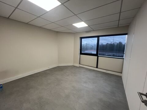 Bureaux - A LOUER - 190 m&sup2; non divisibles 2407 94400 Vitry sur seine