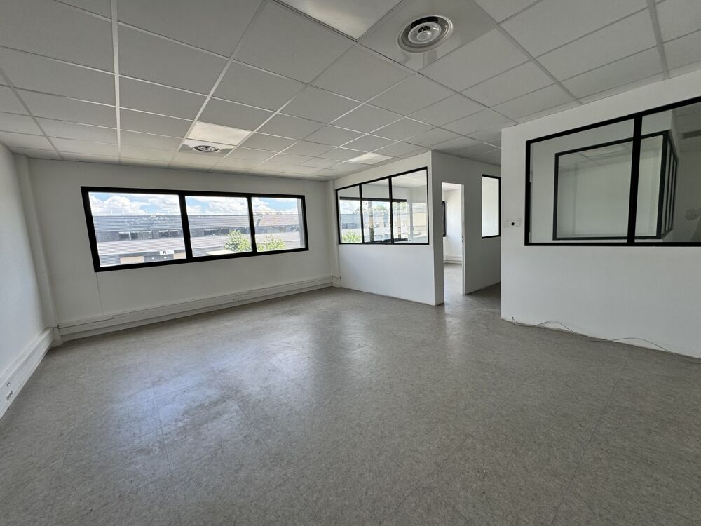   Locaux d'activité - A LOUER - 313 m² non divisibles Aulnay sous bois